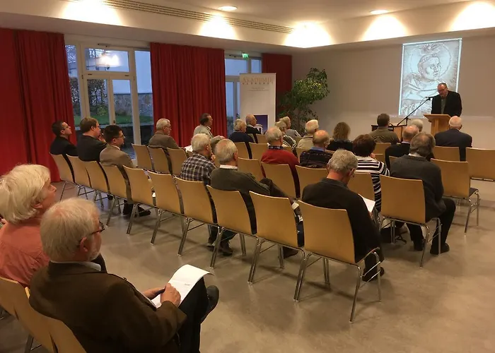 Affittacamere Komensky Gaeste- Und Tagungshaus 3*